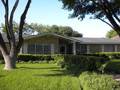 1st image of 320 Westway Ave