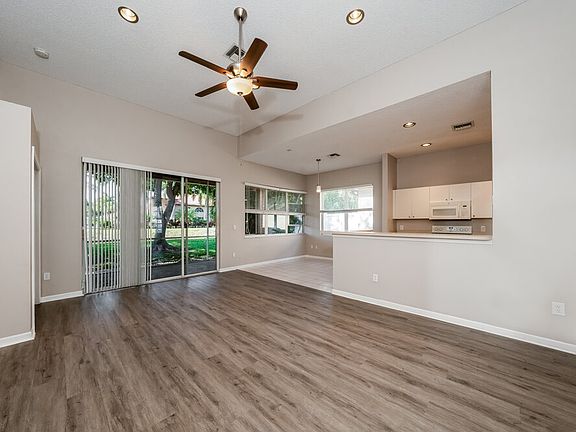 3rd image of 13542 Weyburne Dr