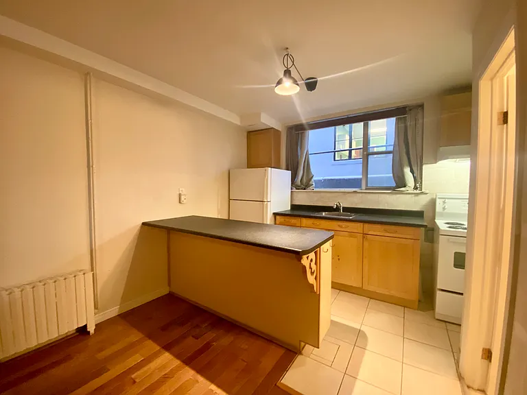 284 Lawrence Ave W #B3 — Photo 8