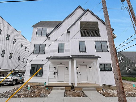 2nd image of 1242 Oxley Rd