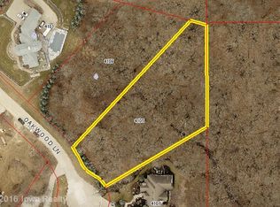 4105 Oakwood Ln, West Des Moines, IA 50265