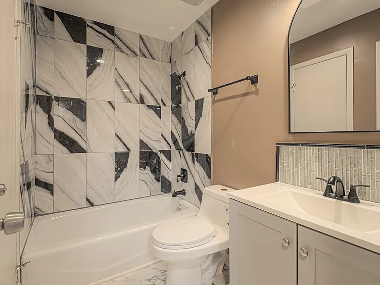 8596 Perry Ln — Photo 23