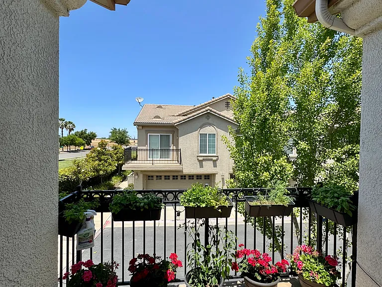 3301 N Park Dr #912 — Photo 5