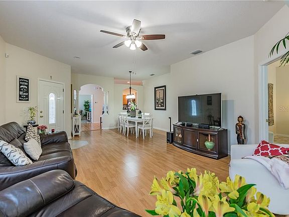 5th image of 2826 Tanglewylde Dr