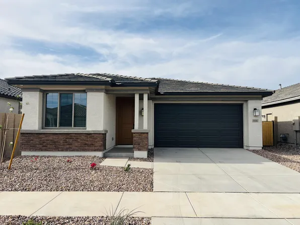 946 W Macaw Dr, Queen Creek, AZ 85140