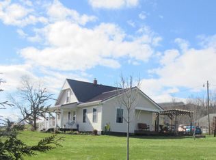 116 Halls Dr SE, Floyd, VA 24091