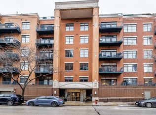 550 W Fulton St APT 304, Chicago, IL