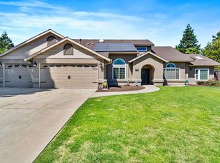 3068 Magnolia Ave, Clovis, CA 93611