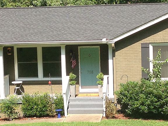 5th image of 758 Rhonda Ln