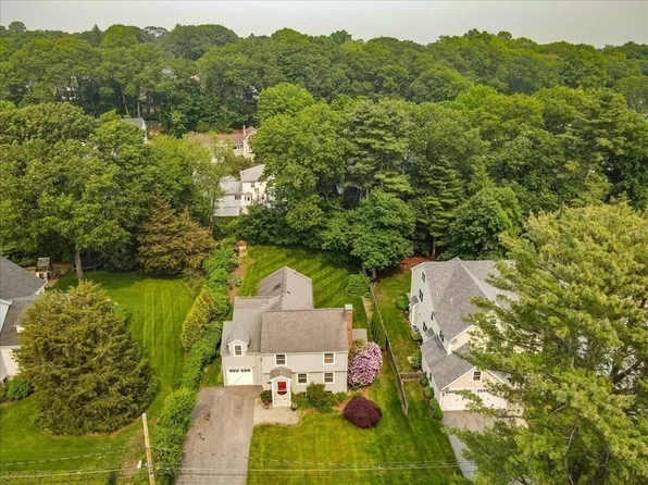 130 Manning St, Needham, MA 02494