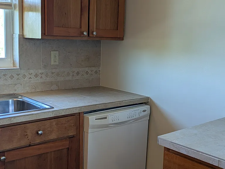 2909 Abigail Dr #3 — Photo 11