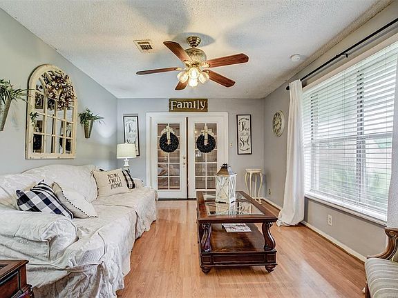 5th image of 2326 Ladin Dr