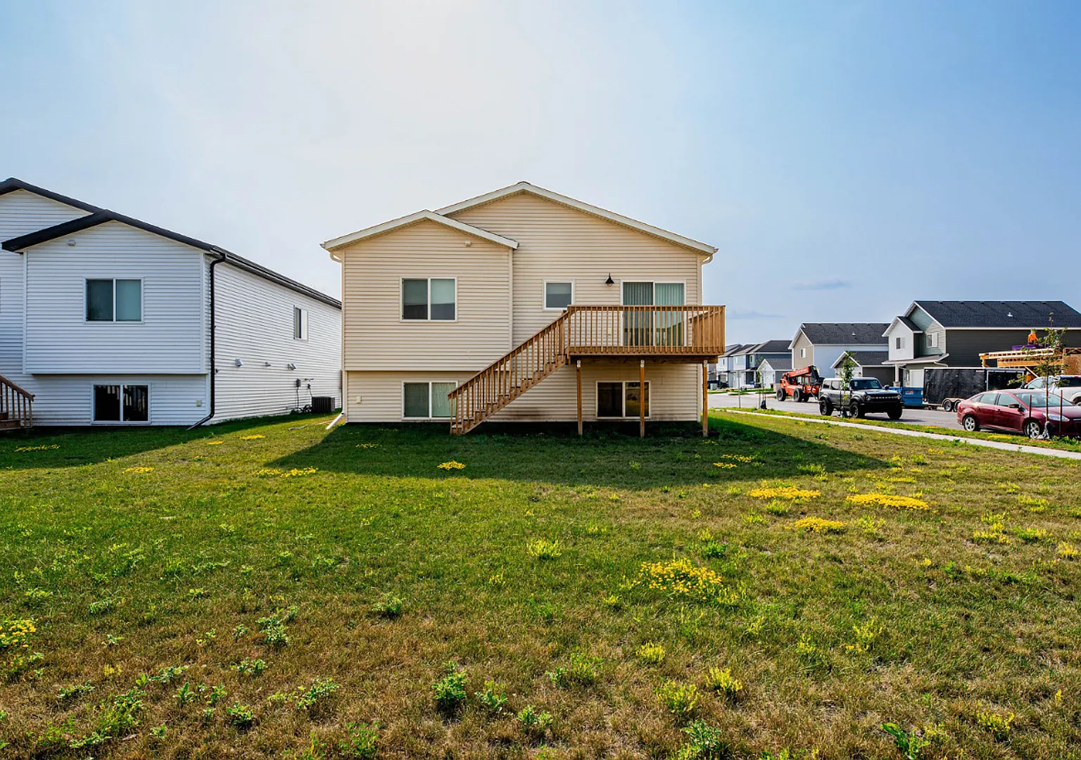 4 bedroom 2 bathroom house — Photo 3