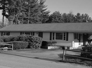 37 Palomino Ln, Bedford, NH 03110