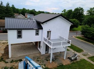 301 Walnut St, Selinsgrove, PA 17870