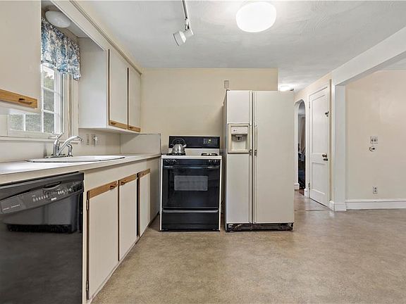 4th image of 15 Brae St