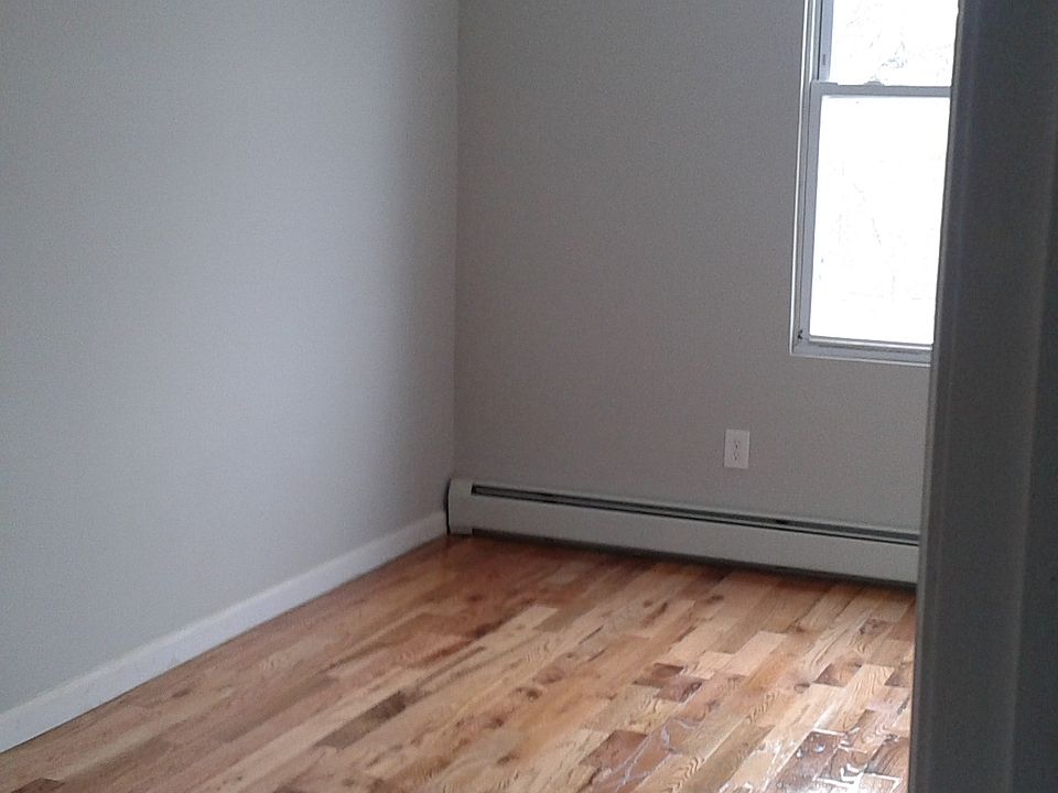 2nd image of 6035 67th Ave