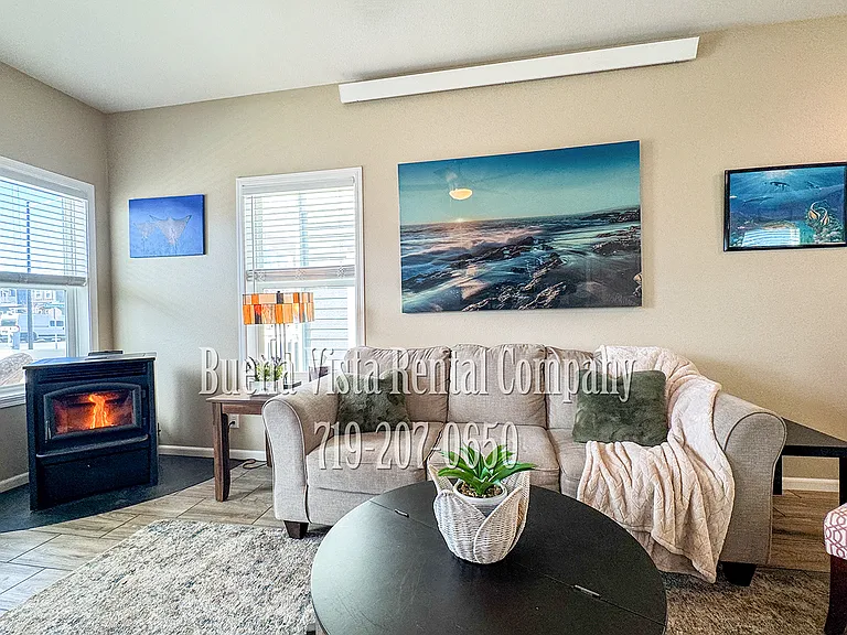 Barnwood Dr — Photo 10