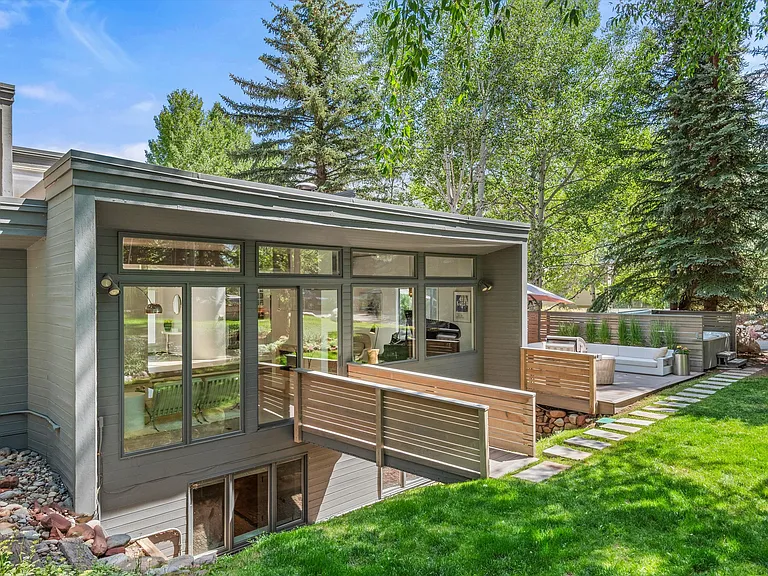 55 Overlook Dr — Photo 28