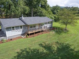 255 Brookside Dr, Hendersonville, NC 28792
