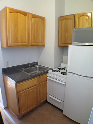 Rented by Glasser Realty LLC | media 13