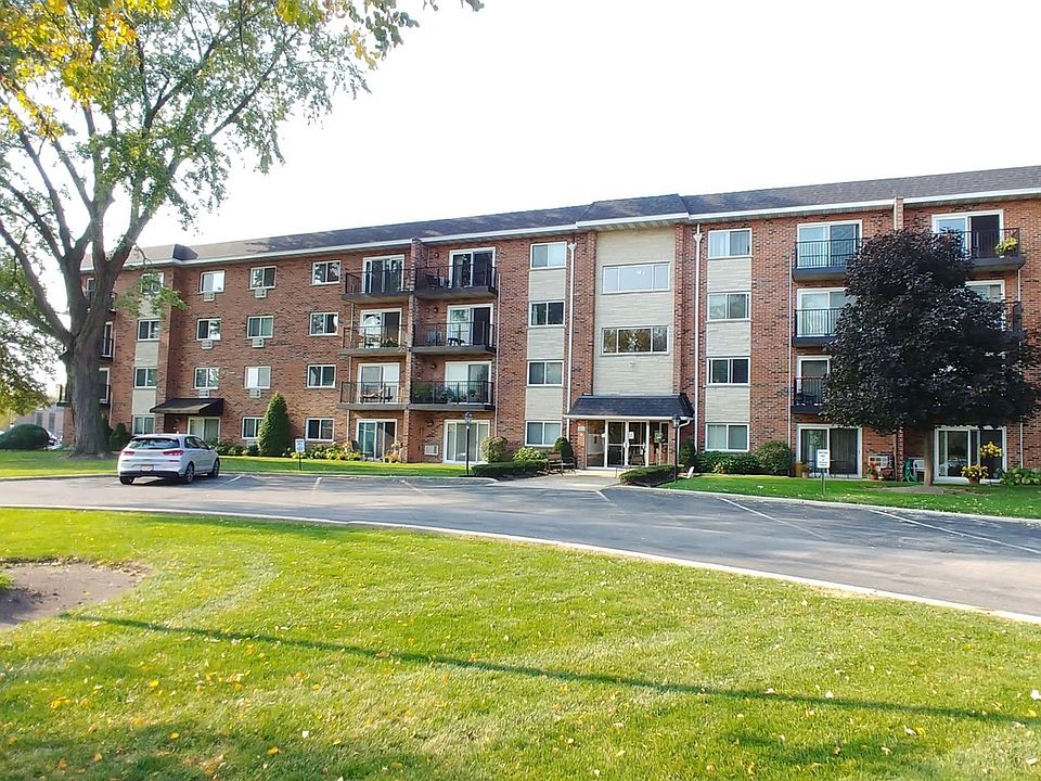 1st image of 100 W Park Circle Dr APT 1B