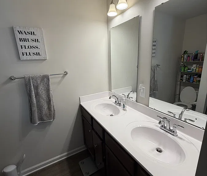 860 Romeria Dr — Photo 9