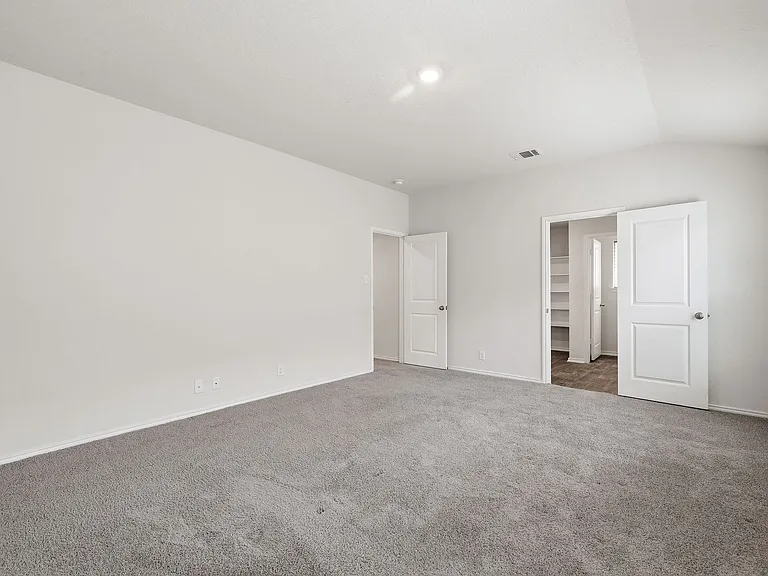 6630 Greensleeves — Photo 17