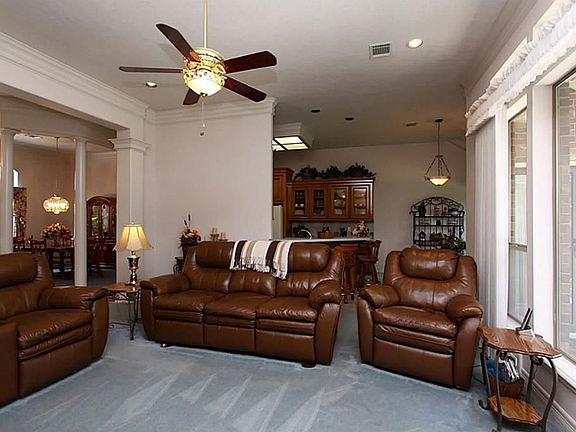 4th image of 366 Wedgewood Dr