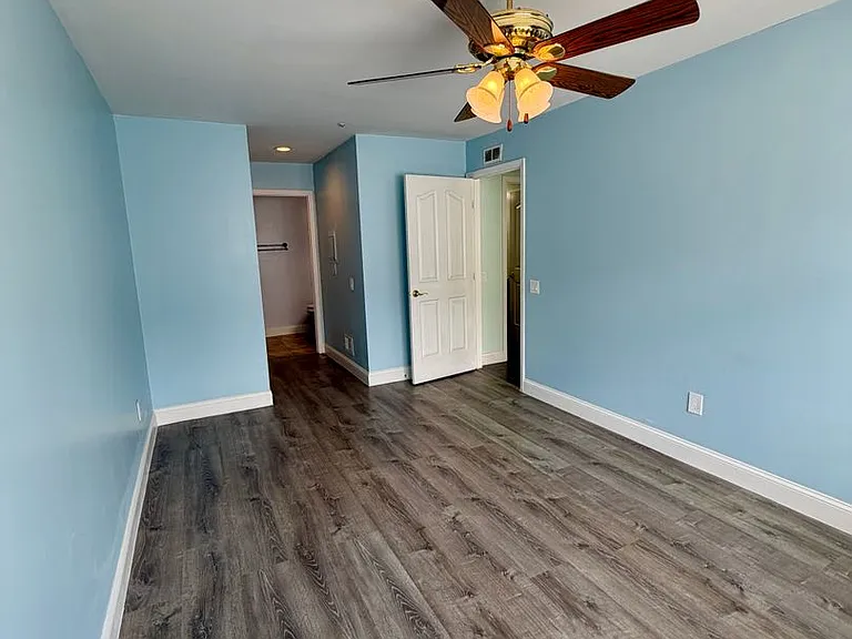 401 Waters Edge Dr — Photo 18