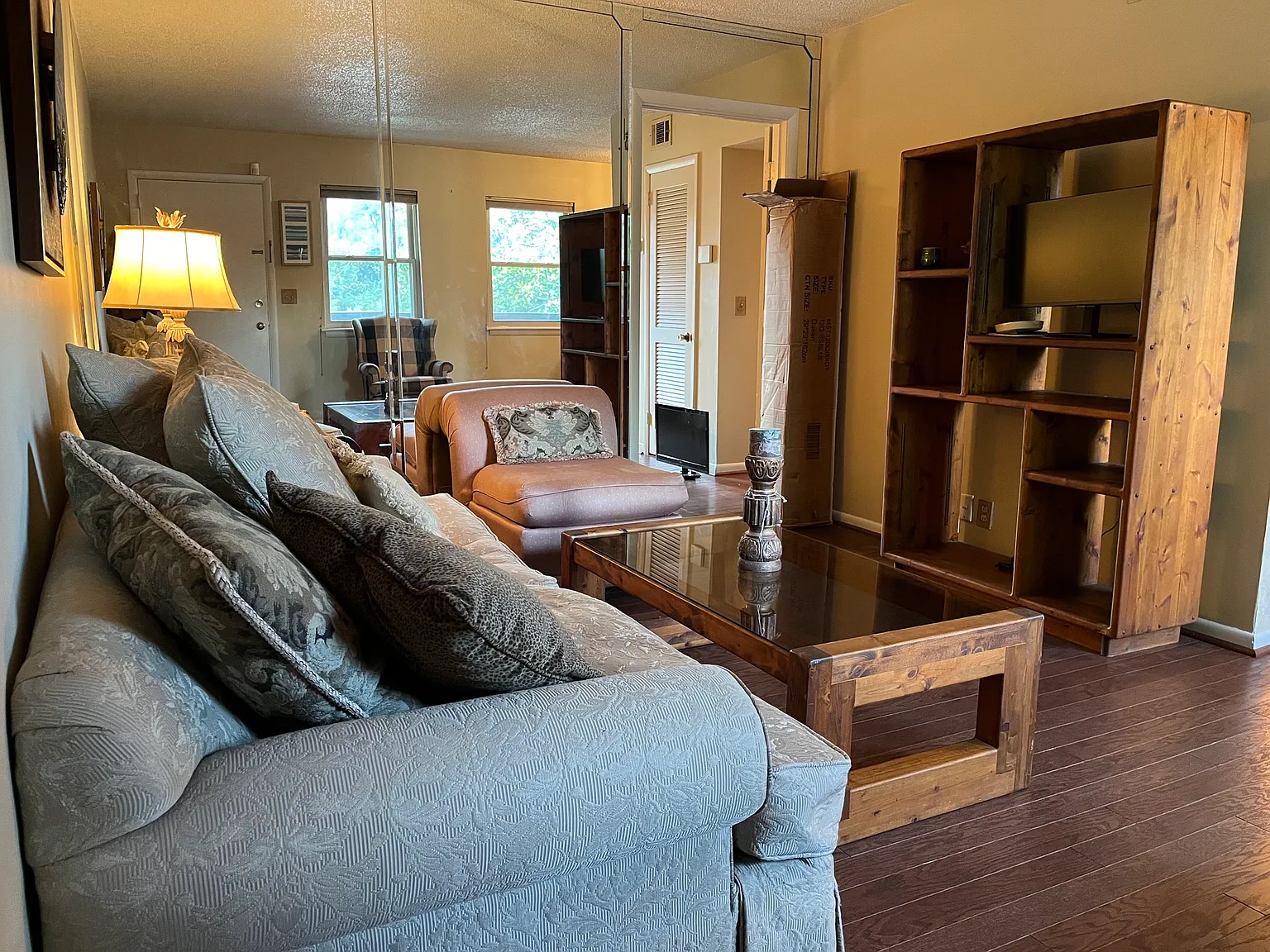 1 bed, 600 sqft, $1,800 — Photo 2