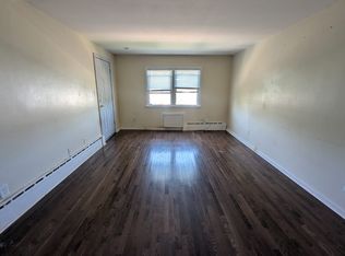 641 Newhall St #2L, Hamden, CT 06517