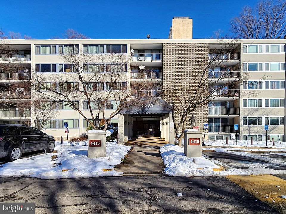 1st image of 4415 Briarwood Ct N APT 45