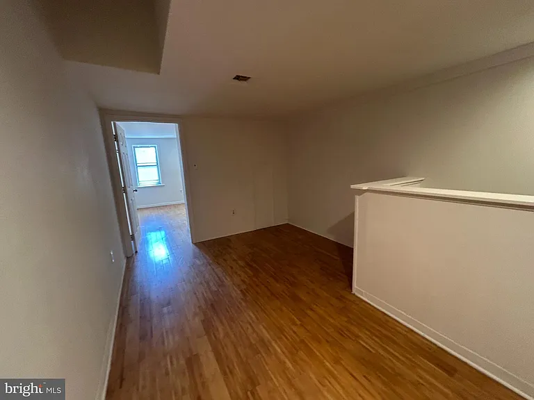 44 S 2nd St #3 — Photo 7