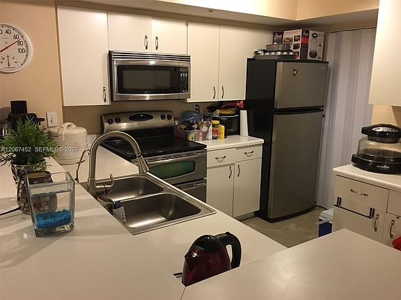 4th image of 2600 S University Dr APT 221