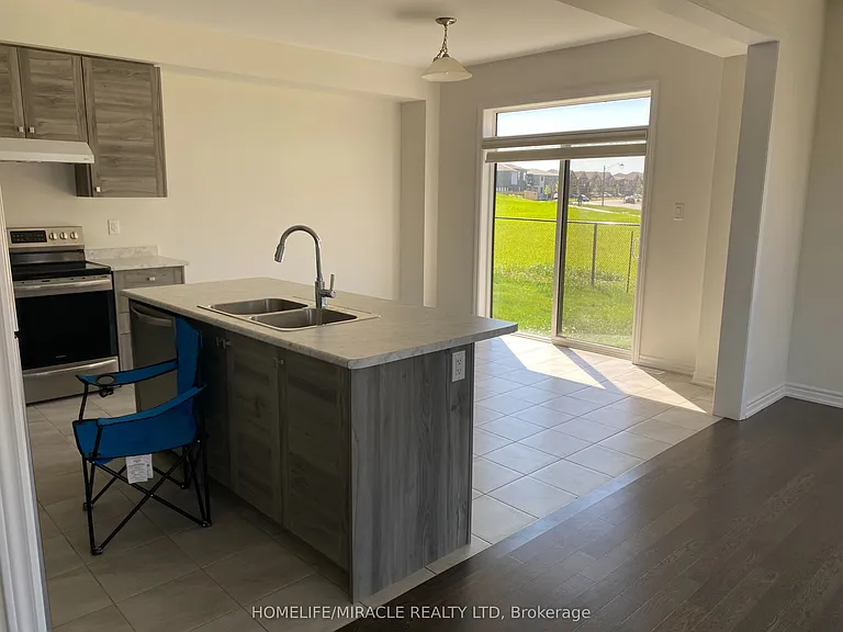 2 Cahill Dr — Photo 15