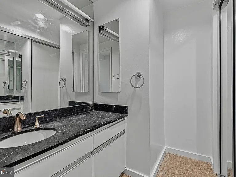 2501 M St NW #722 — Photo 19