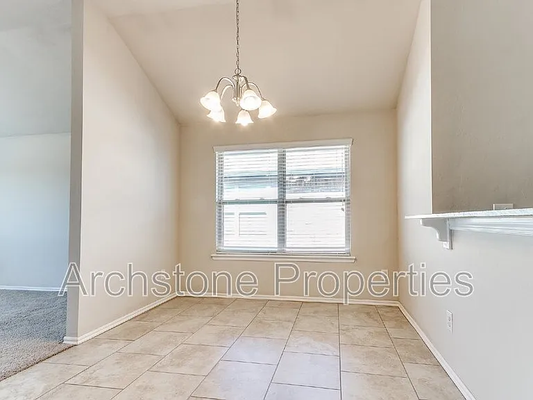 19704 Taggert Dr — Photo 8