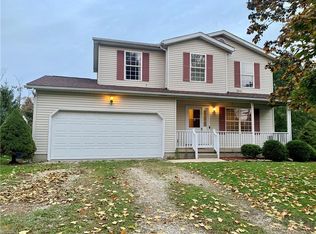 1364 Stroup Rd, Atwater, OH 44201