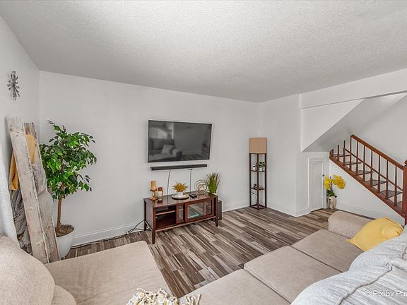 5th image of 728 Weymouth Cir #728