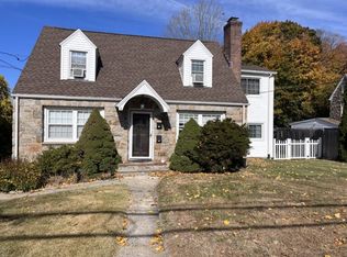 9 Linden St, Norwalk, CT 06851