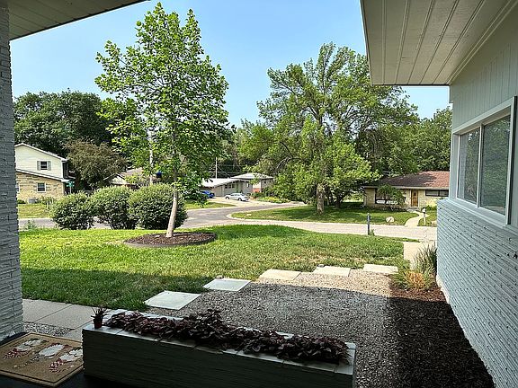 4th image of 2930 Prairie Rd
