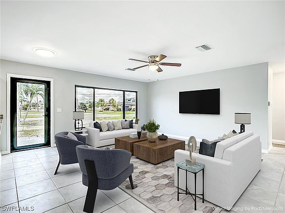 2nd image of 740 Tower Dr