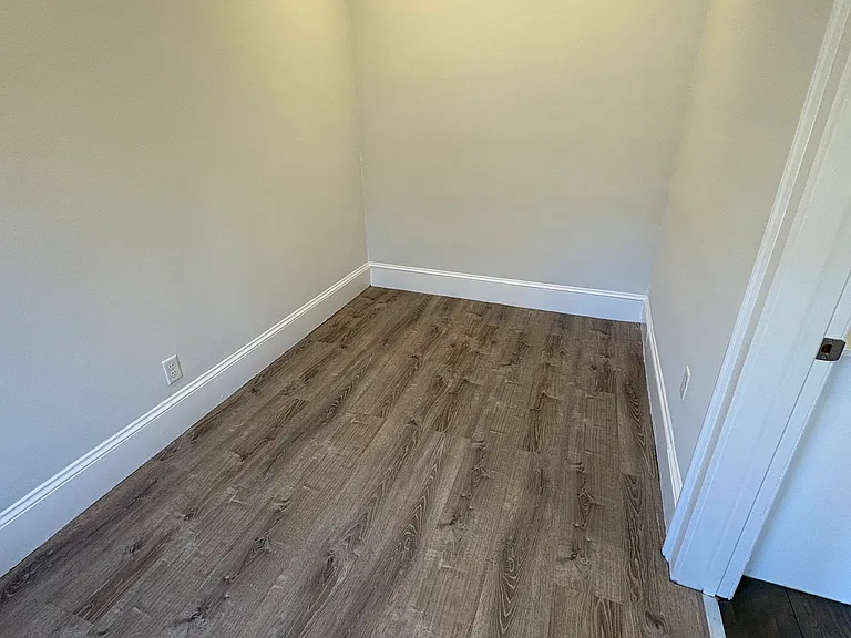 225 Newbury St #2G — Photo 8