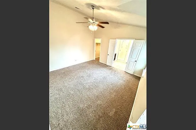 946 Hobby Rd — Photo 37
