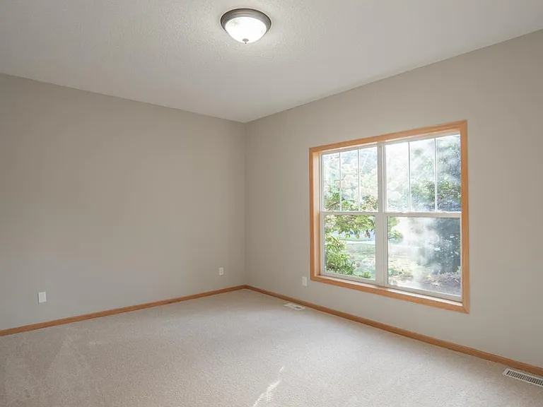 4108 Regent Ave N — Photo 25