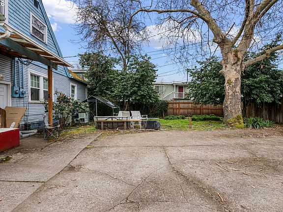 3rd image of 1826 Mill St