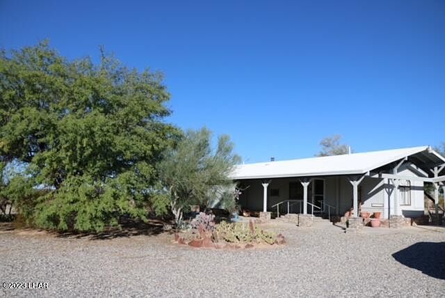 1st image of 42769 Winema Dr