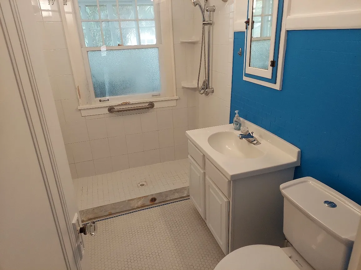 2135 Burlington Avenue North-304 NEW - — Photo 3