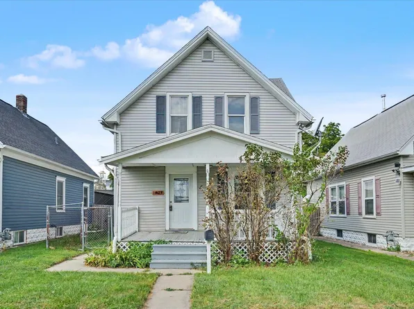 1024 9th St SW, Cedar Rapids, IA 52404
